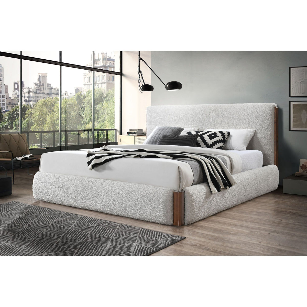 Sandro - Modern Style Bed