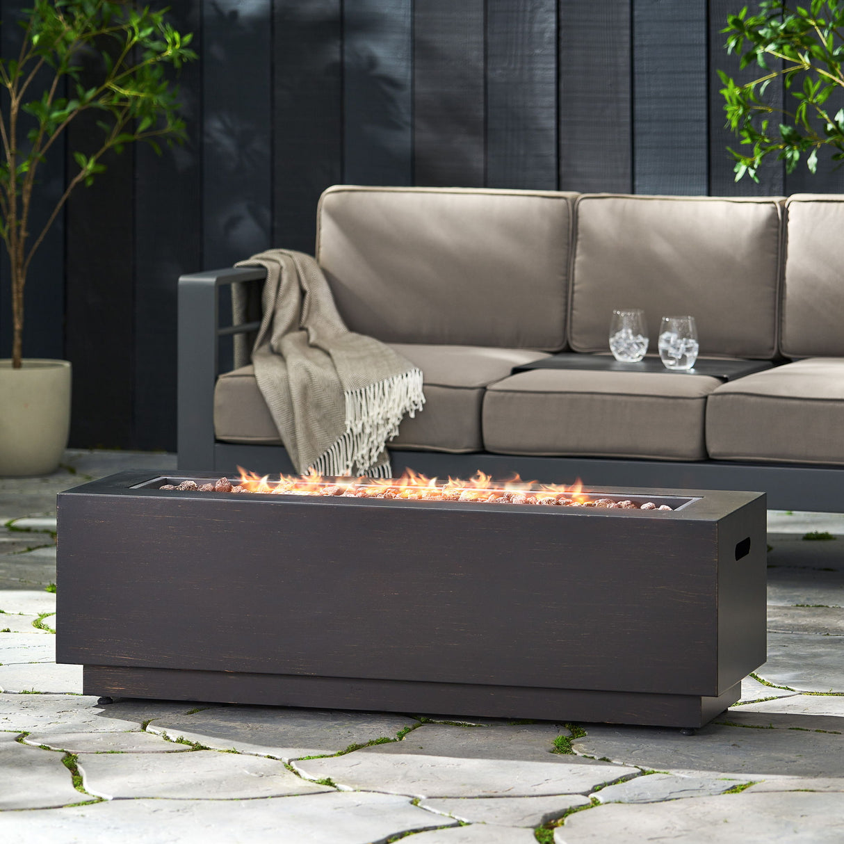 Modern Outdoor Iron Propane Fire Pit with 50000 Btu in Sleek Design