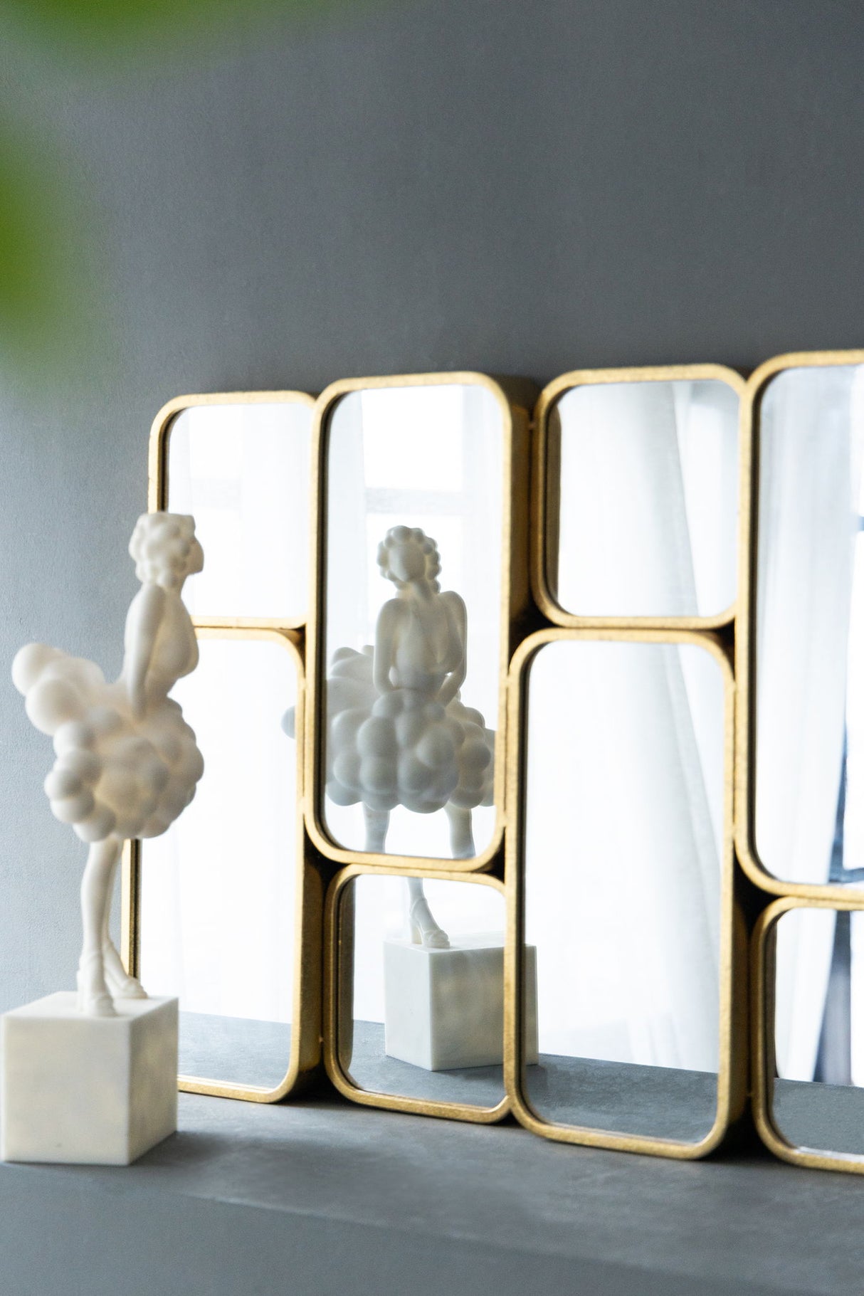 Mirror With en Metal Framed Decorative Rectangle Mirror For Bedroom Dressing Room, Hallway Or Living Spac - Gold - Wall Mirrors - Alpine Outlets