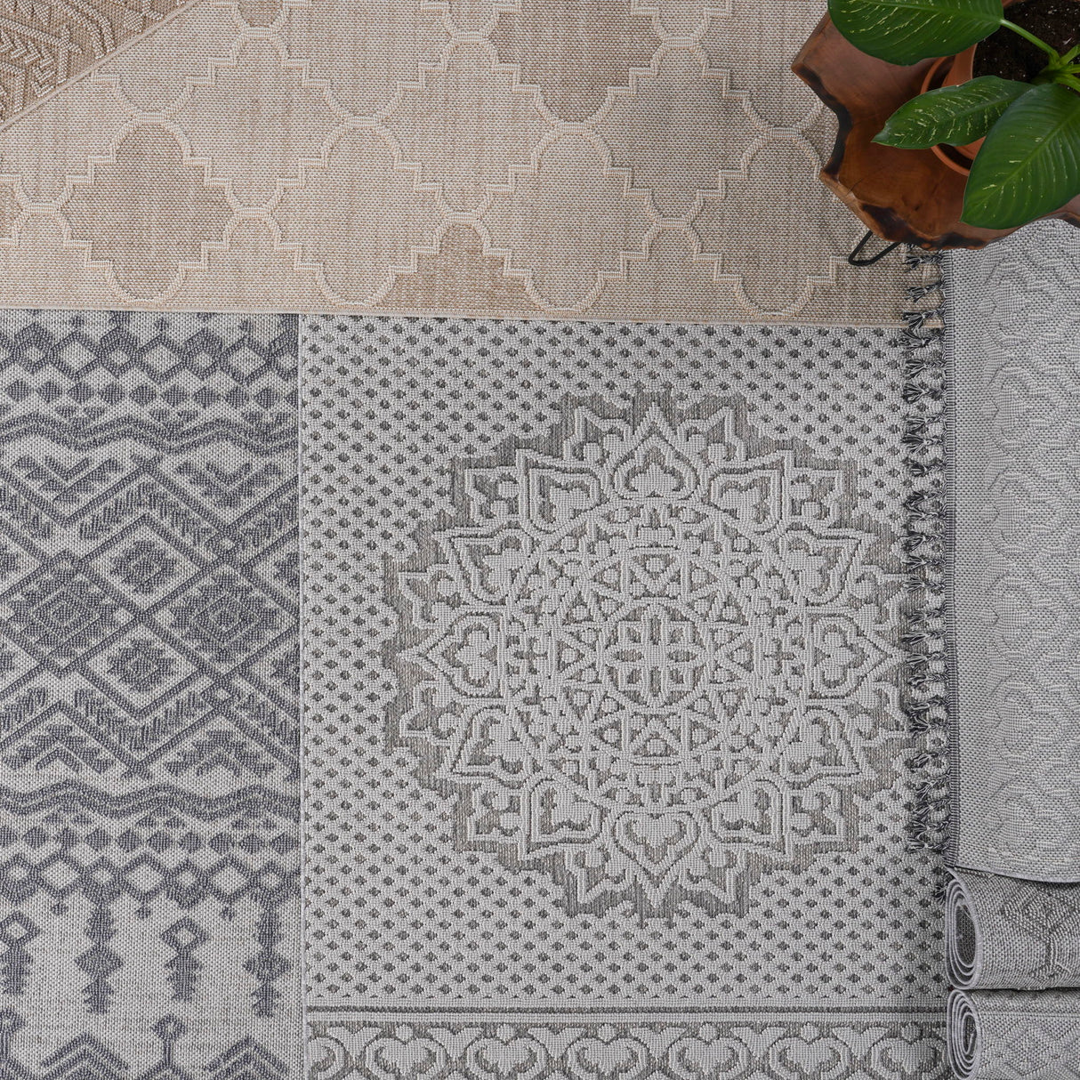 Guros - Indoor / Outdoor Trellis Area Rug