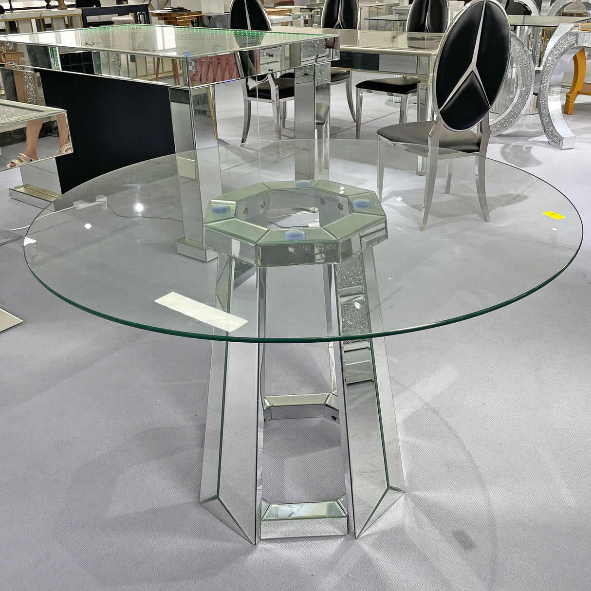 Round Dining Table For Kitchen - Silver
