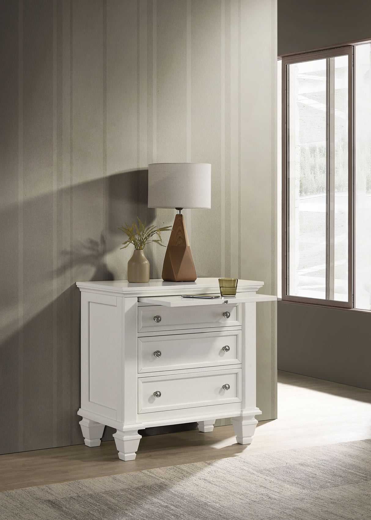 Sandy Beach 3-Drawer Nightstand in Cream White