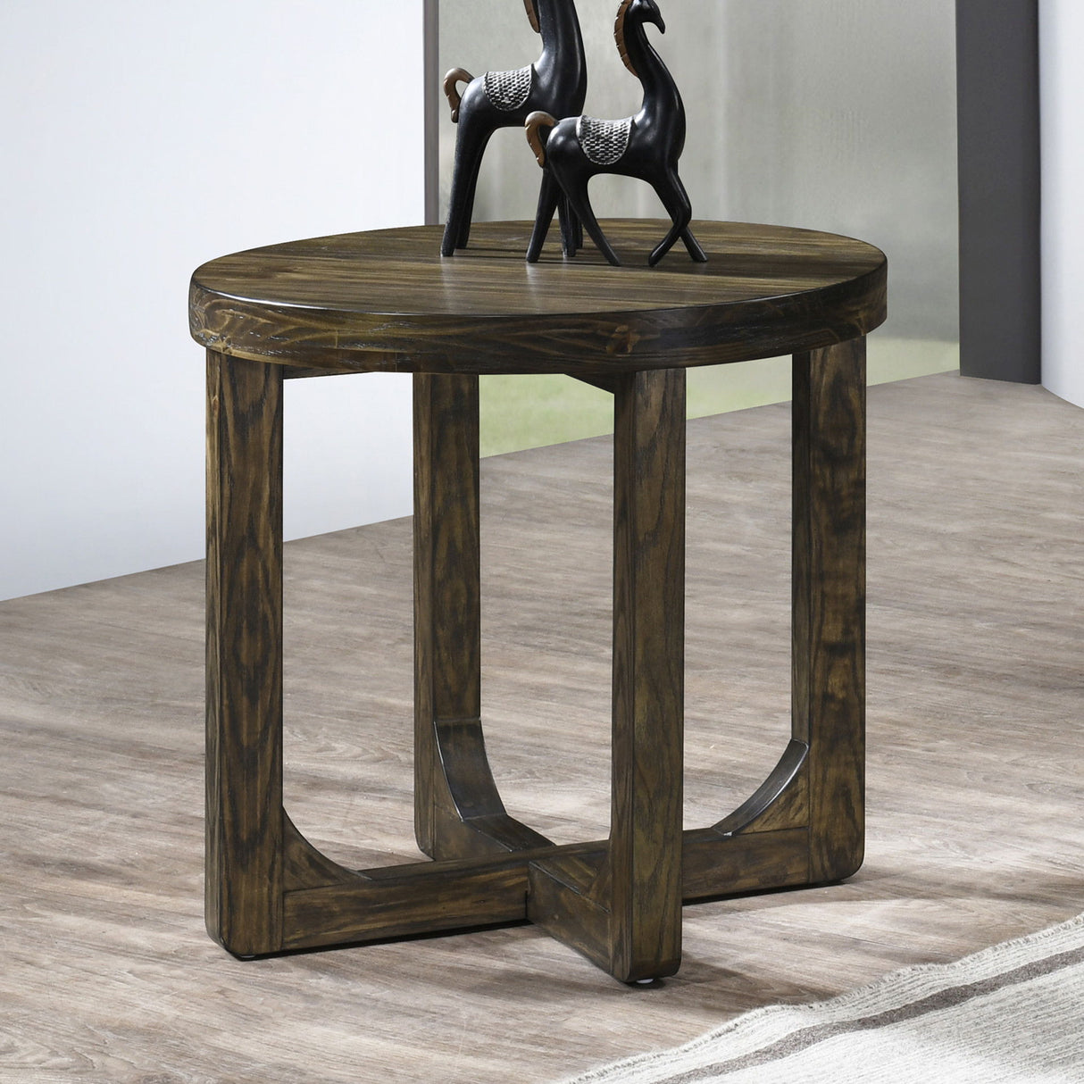 Kerby - Round Table