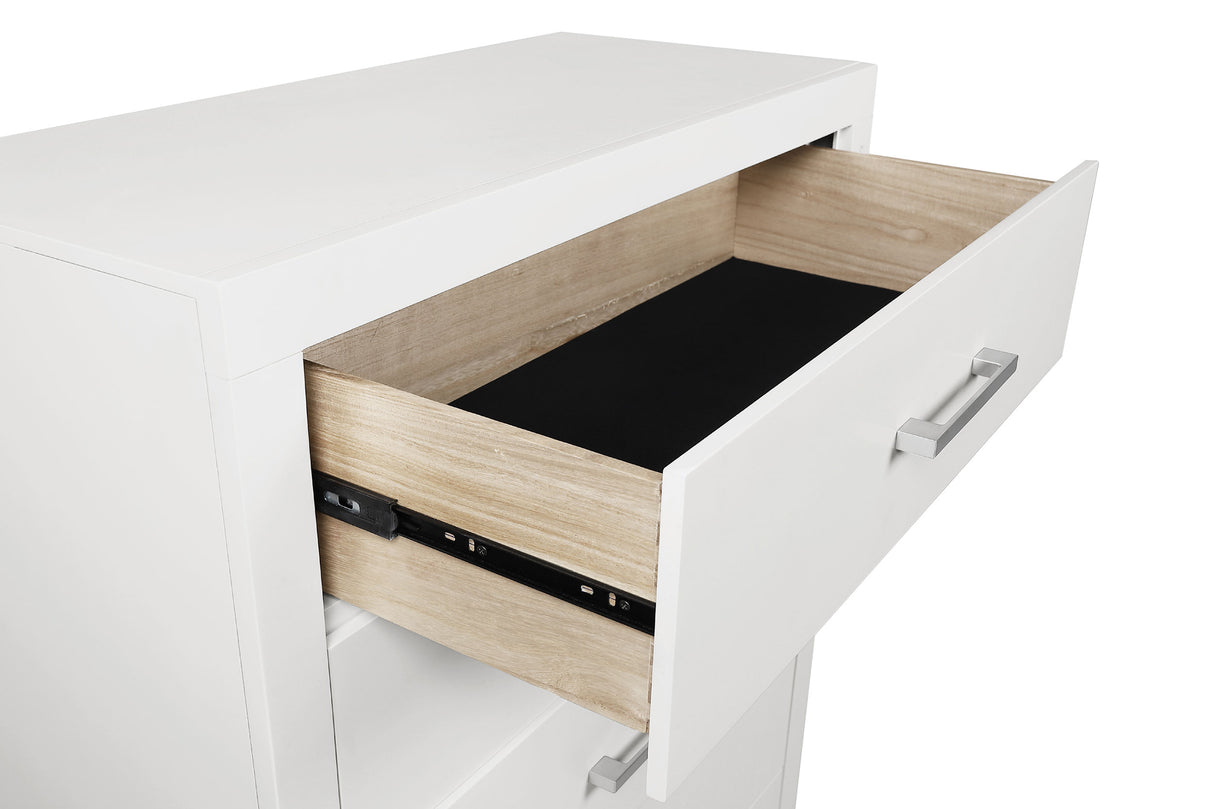 Jessica 5-Drawer Chest in Snow White