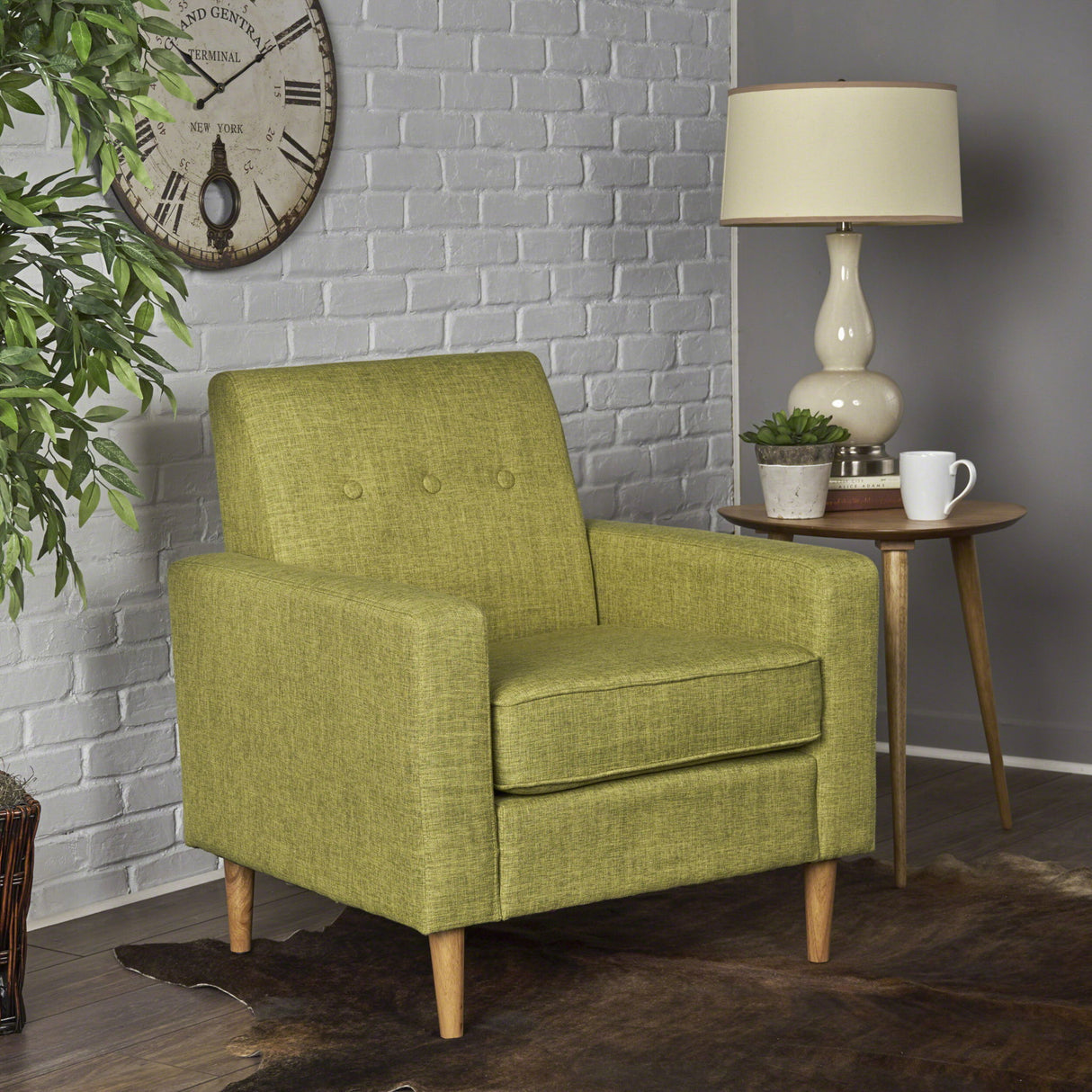Modern Club Chair, Elegant Fabric With Rubberwood Legs - Green