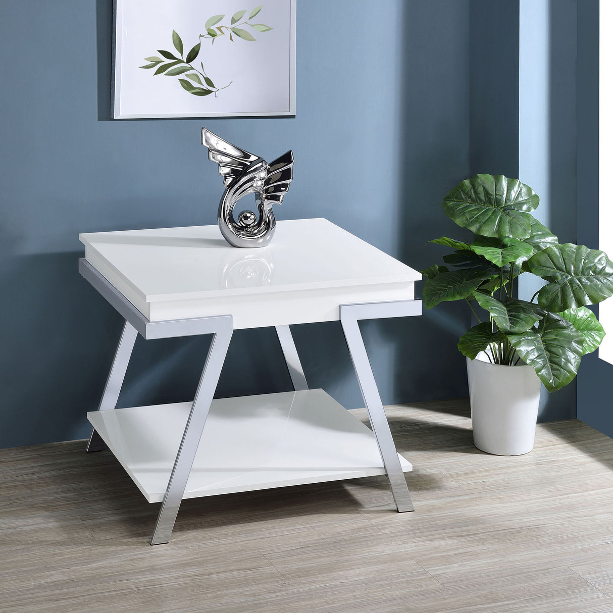 Briana - Table