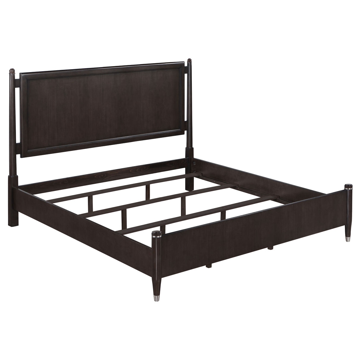 Emberlyn Wood Queen Poster Bed in Brown