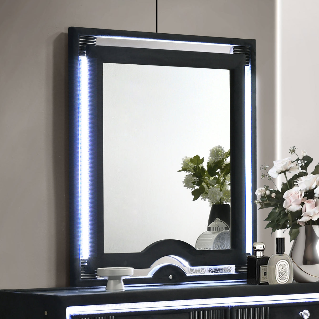Ravenne Velvet Upholstered LED Dresser Mirror, Black