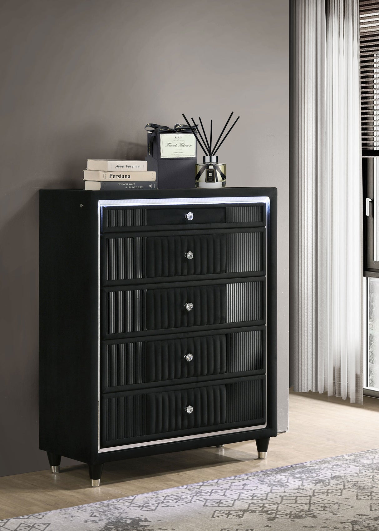 Ravenne 5-Drawer Velvet Upholstered LED Chest - Black