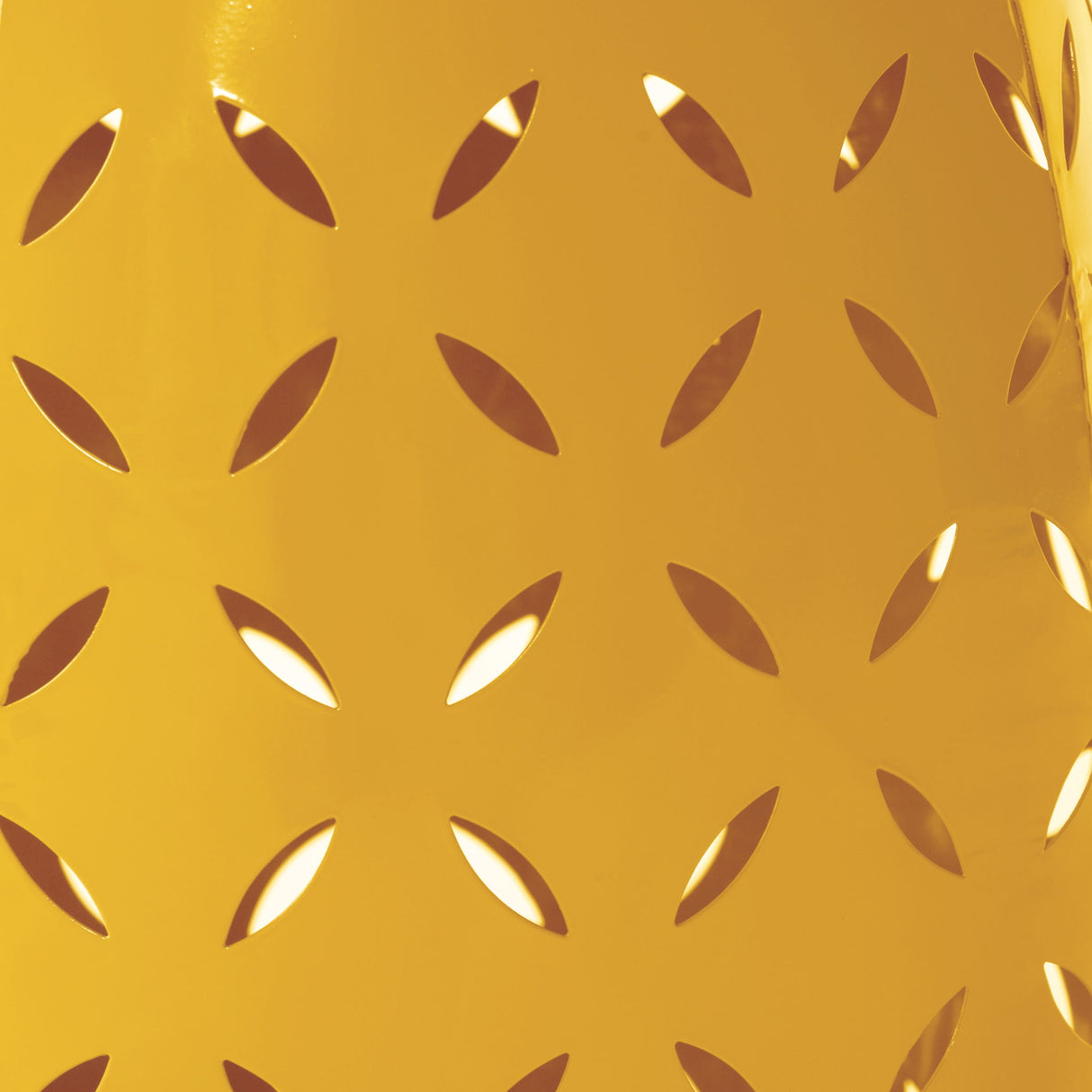 Outdoor Side Table With Barrel Shape