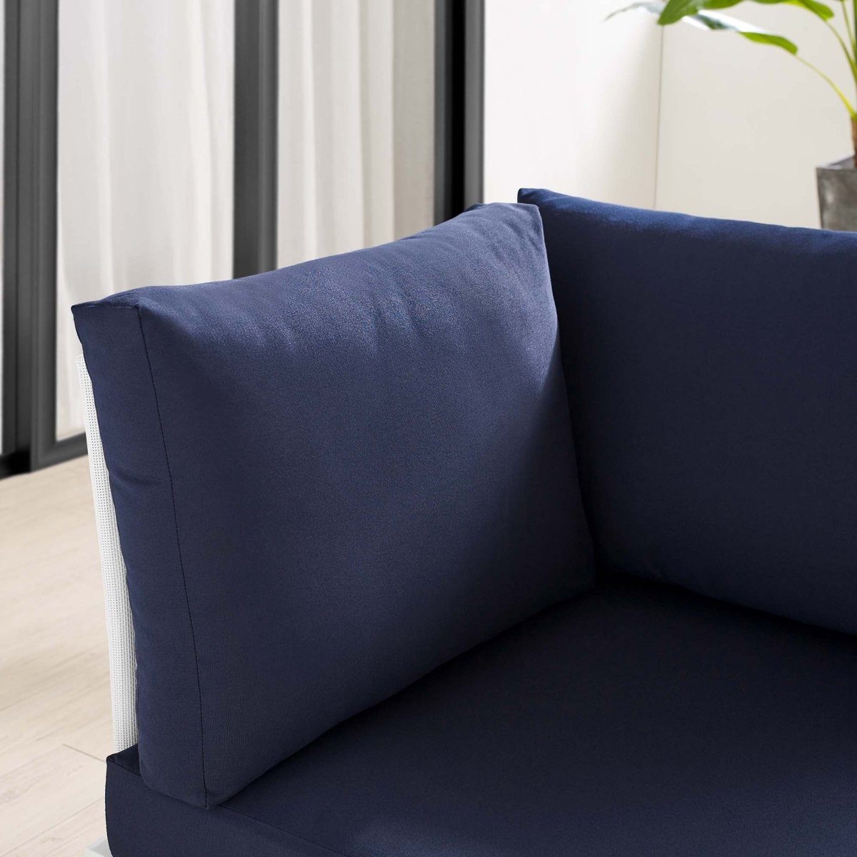 33" Modern Aluminum Mesh Outdoor Corner Chair with Sunbrella® Cushions – White and Navy - Outdoor - Alpine Outlets