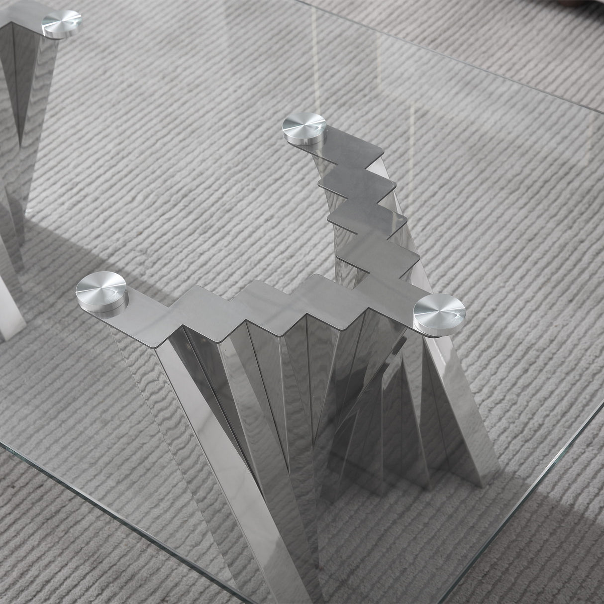 Table With Twisted Fan Shaped Legs