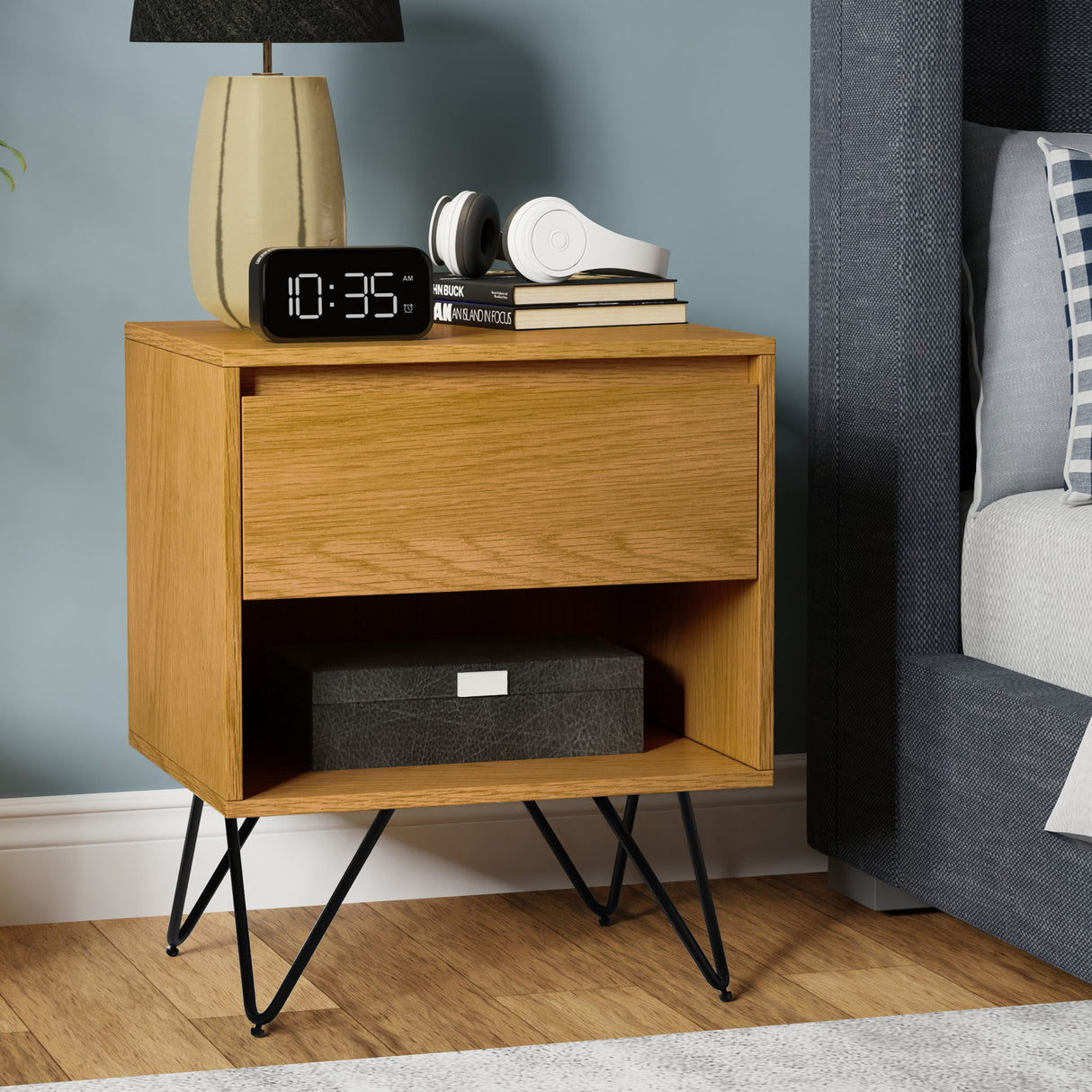 Hunter - Nightstand
