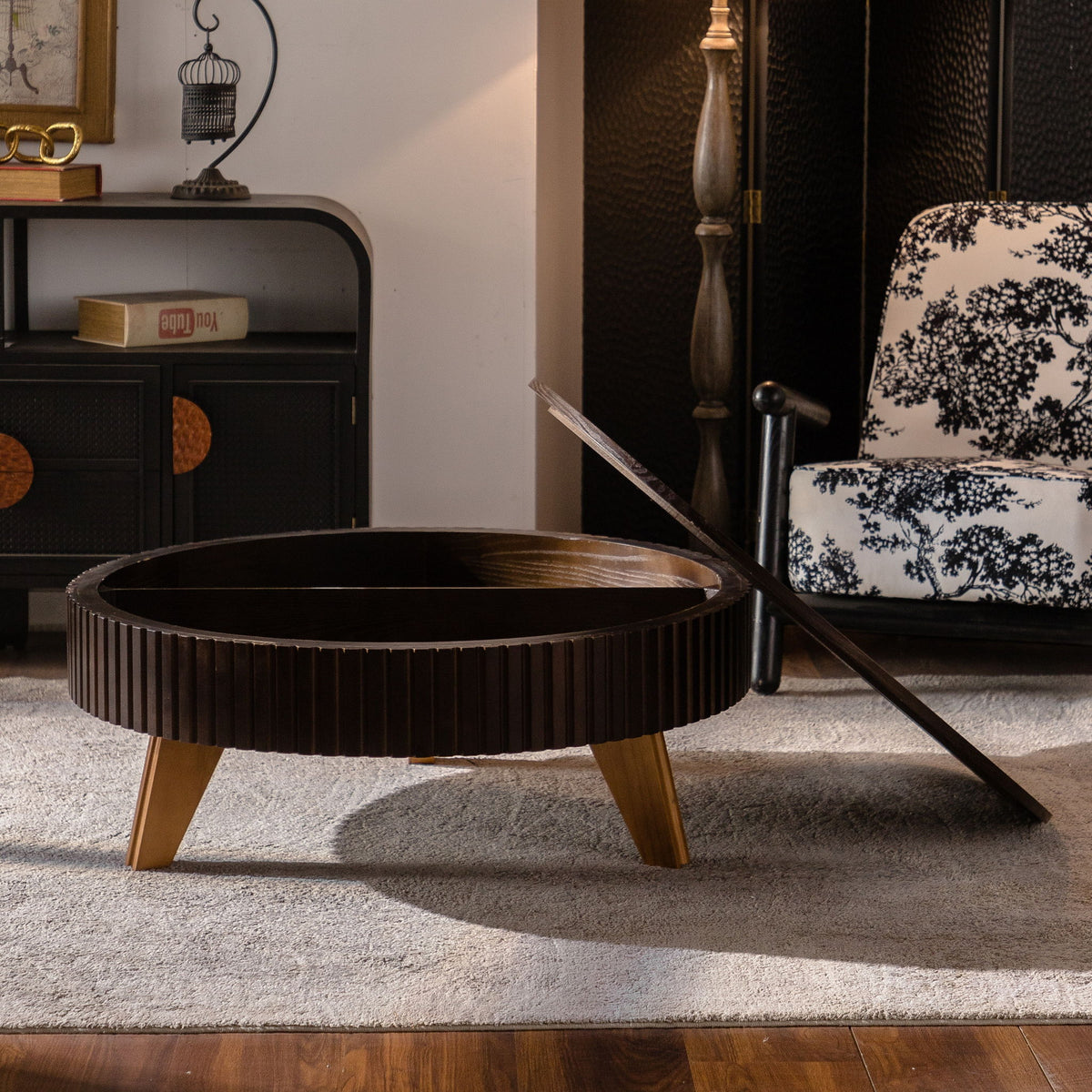 Round Retro Coffee With Solid Wood Legs