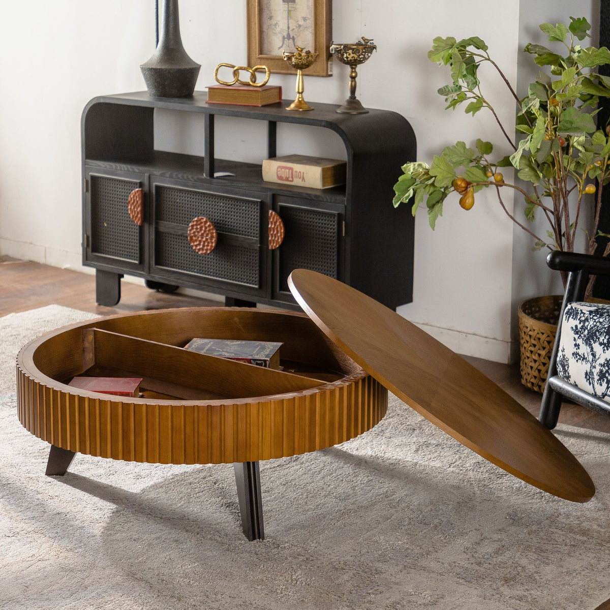 Round Retro Coffee With Solid Wood Legs