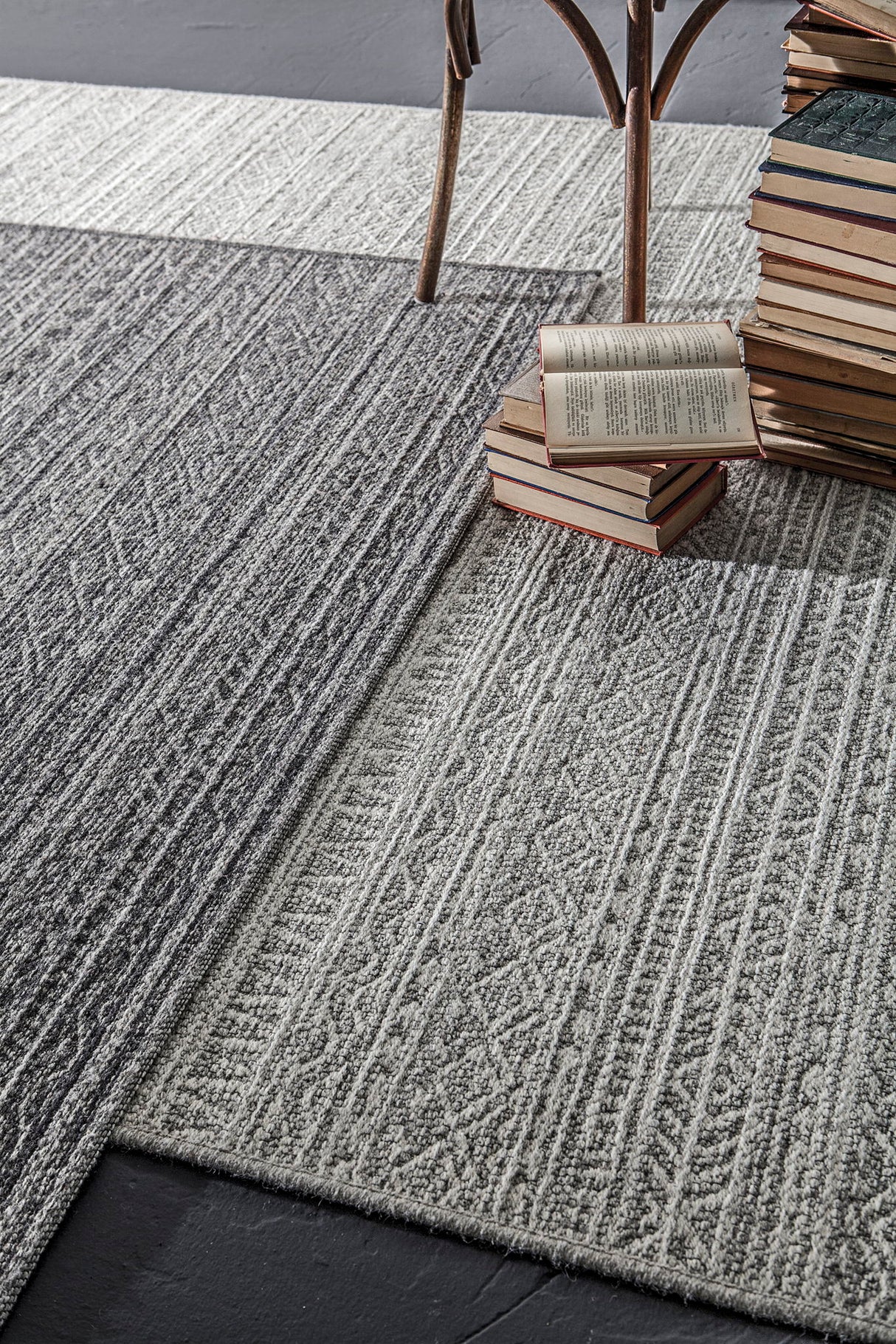 Perla - Carpet 5'x8' - Anthracite