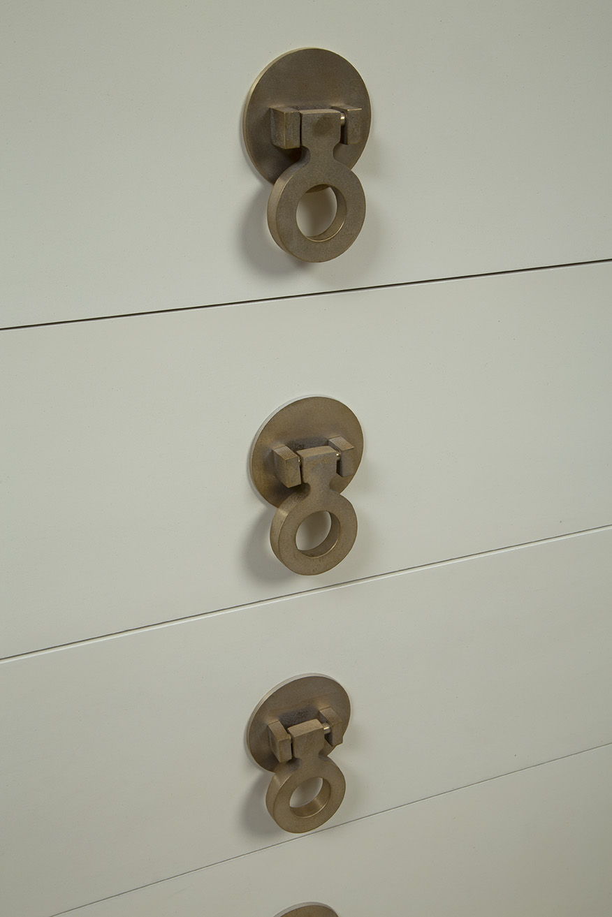 Challenger - Small Chest - White