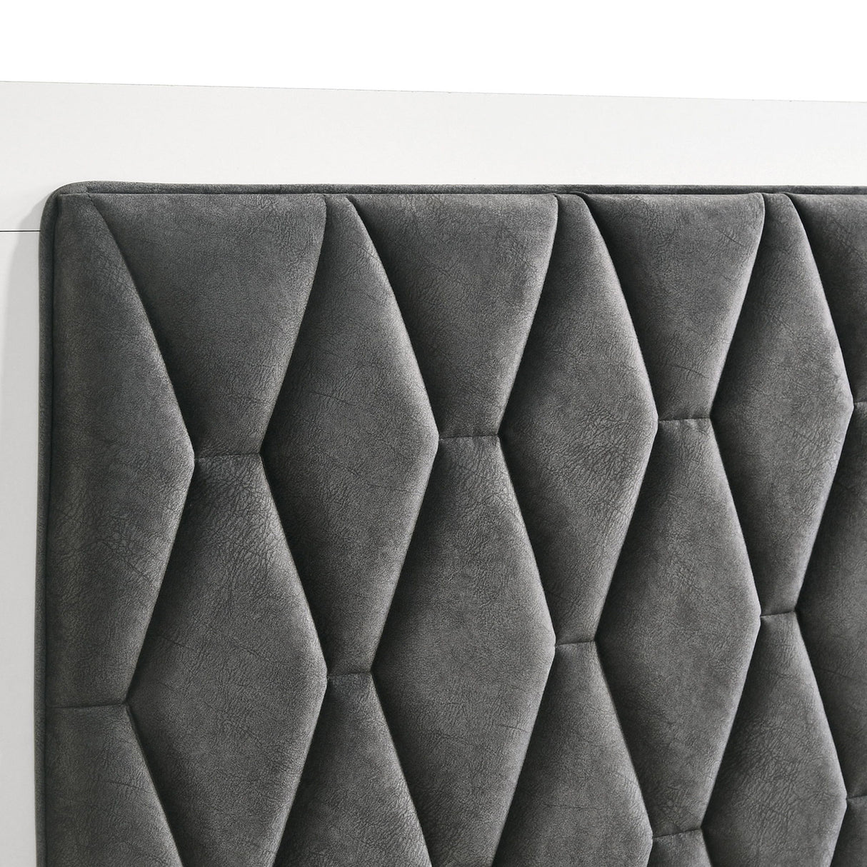Taraval - Queen Upholstered Panel Bed - White