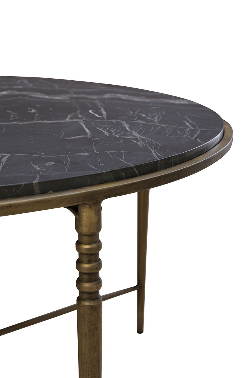 Evry - Table