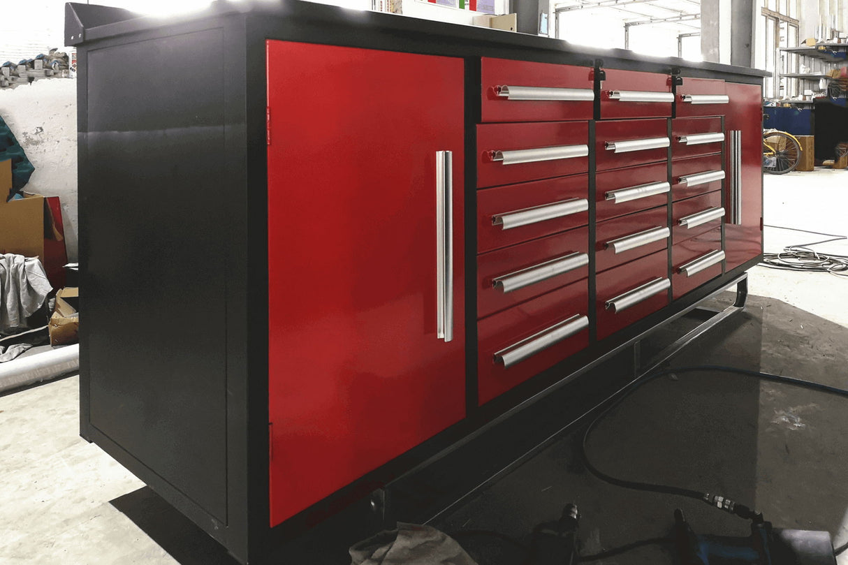 Storage Cabinet With Work Bench (15 Drawers And 2 Cabinets)