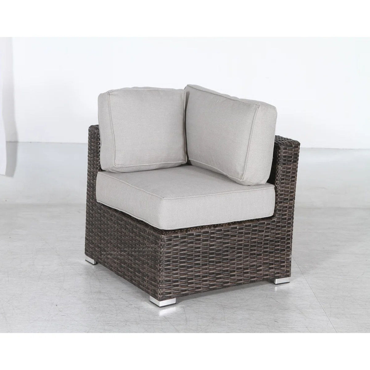4 Person Seating Set With Cushions - Brown / Gray