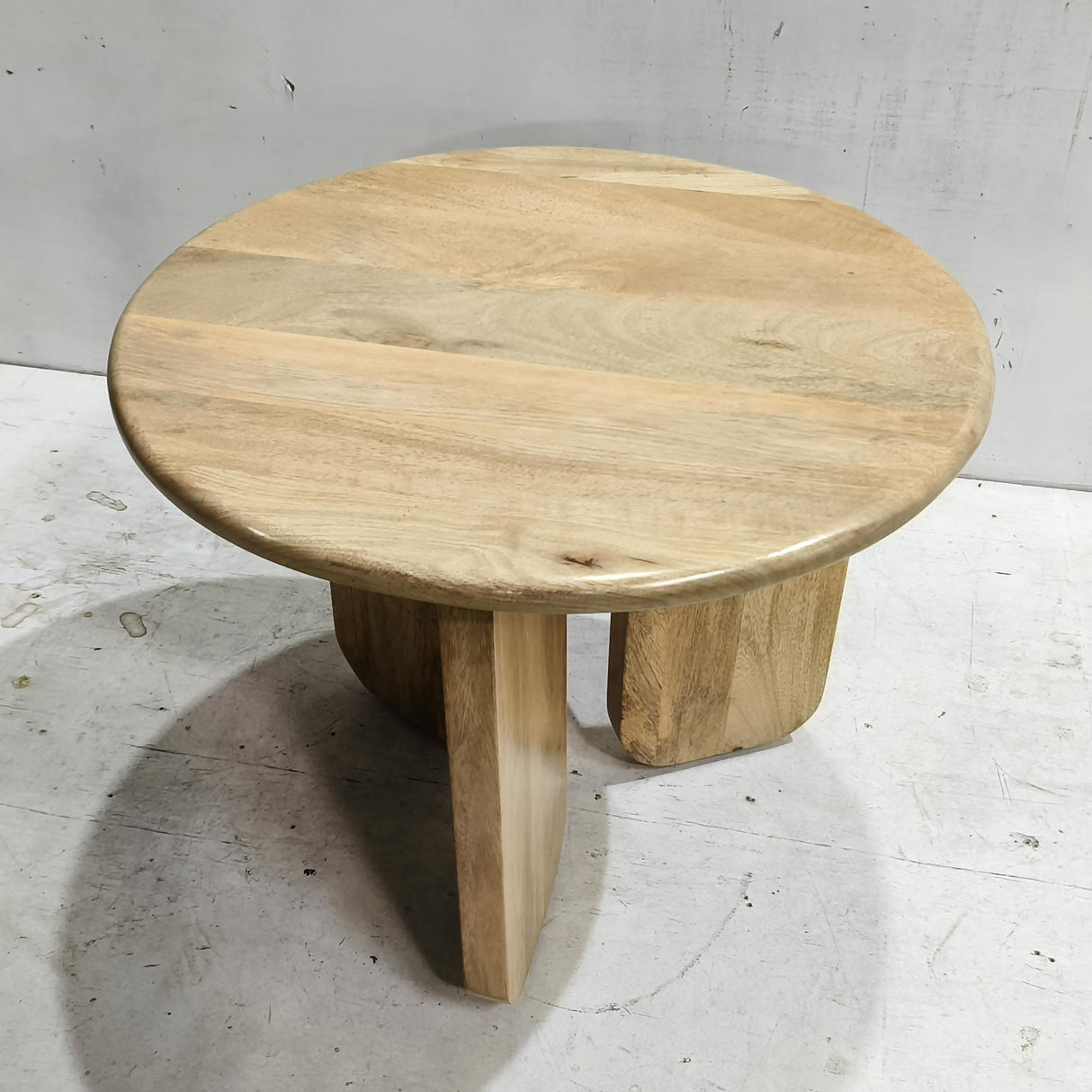 Natural Mango Wood Round End Table, 24"