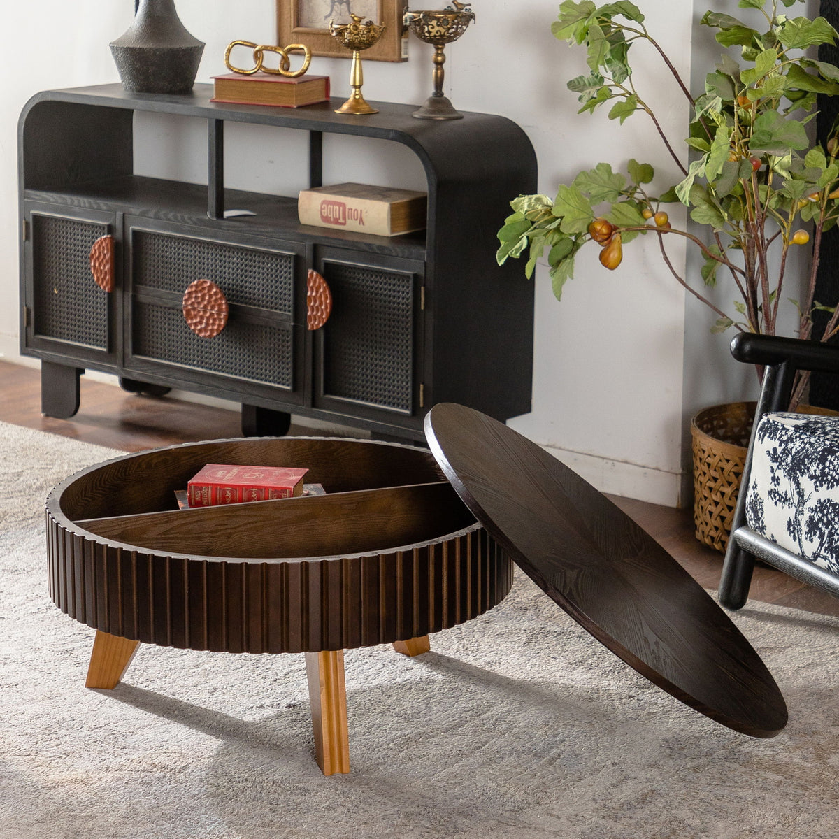 Round Retro Coffee With Solid Wood Legs