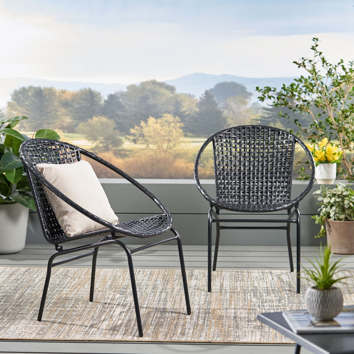 Java - Chair With Comfortable Design