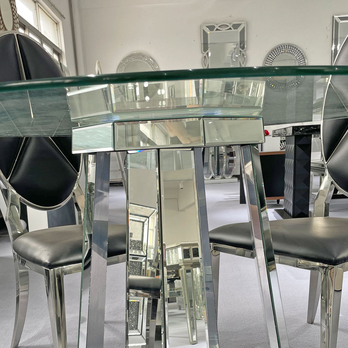Round Dining Table For Kitchen - Silver