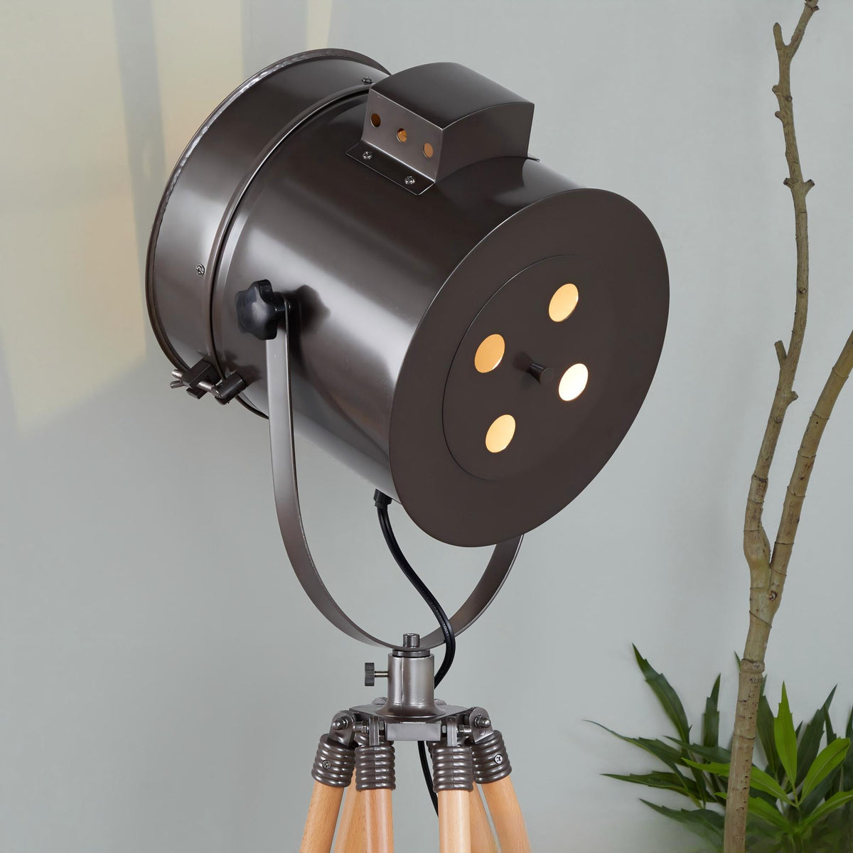 Ahoy - Industrial Floor Lamp - Natural