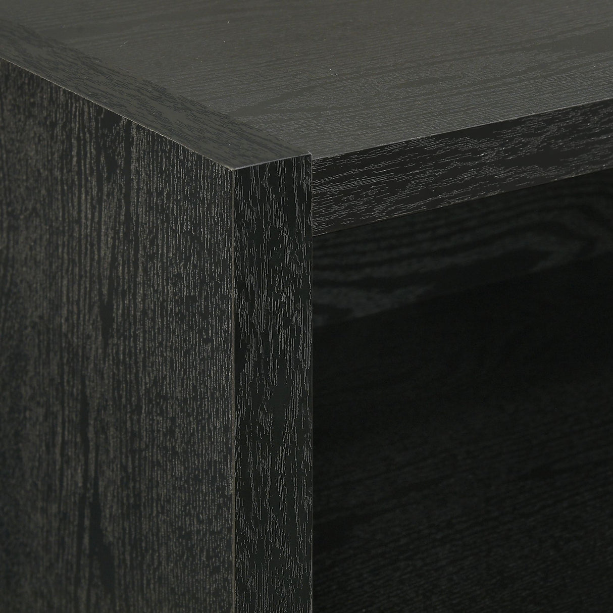 South Bend - Nightstand With USB - Black