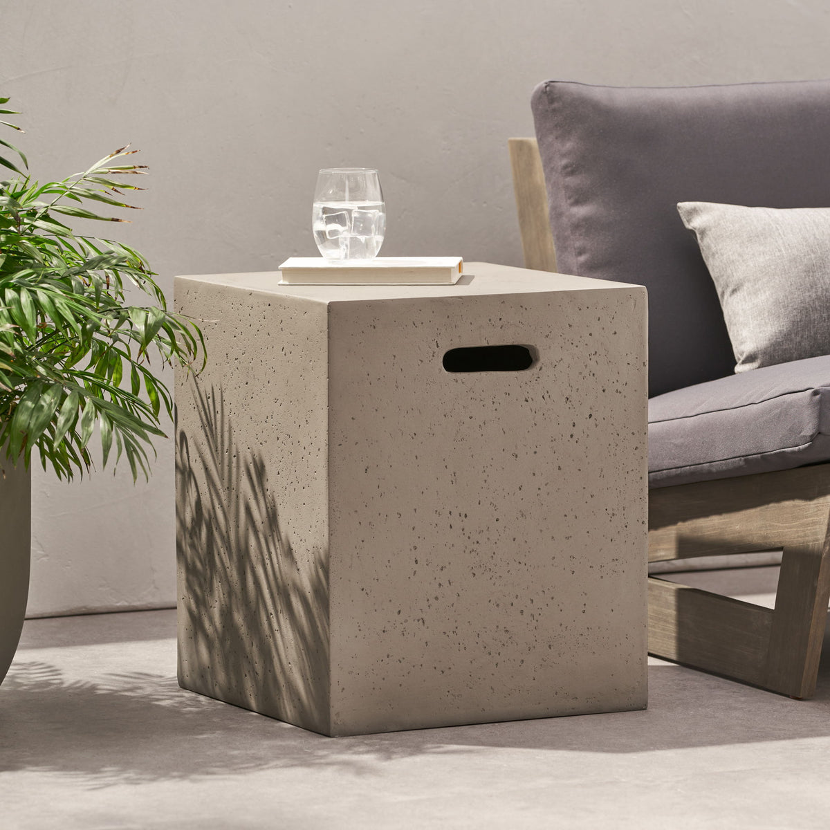 Modern Tank Holder Side Table With Smooth Concrete Surface