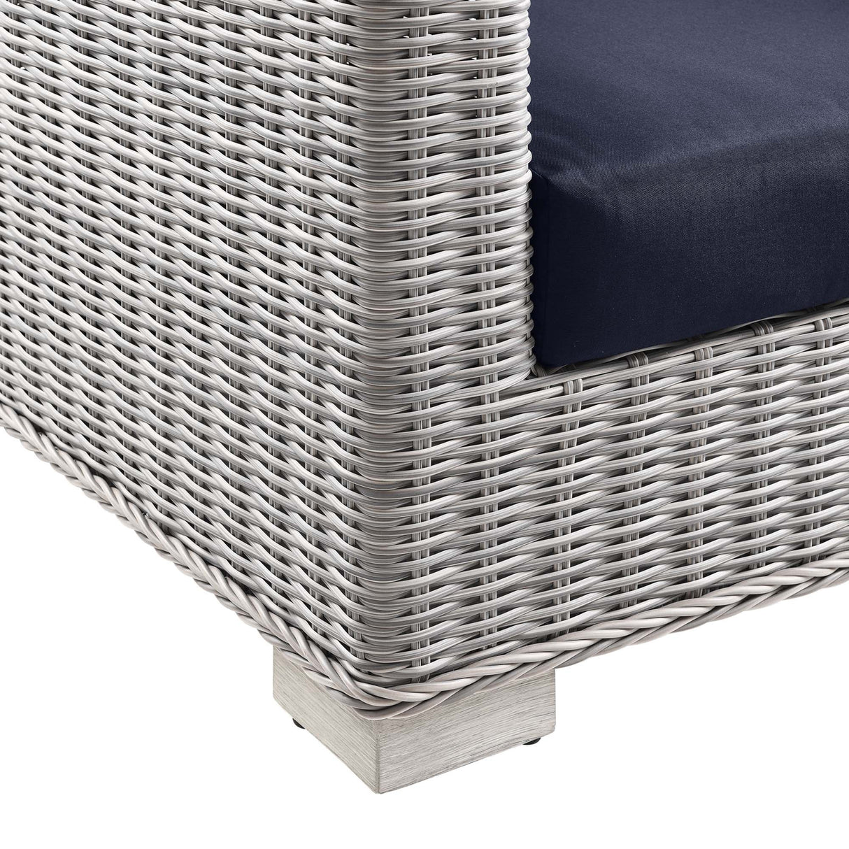 4-Piece Wicker Patio Furniture Set for Outdoor Seating and Conversation Areas