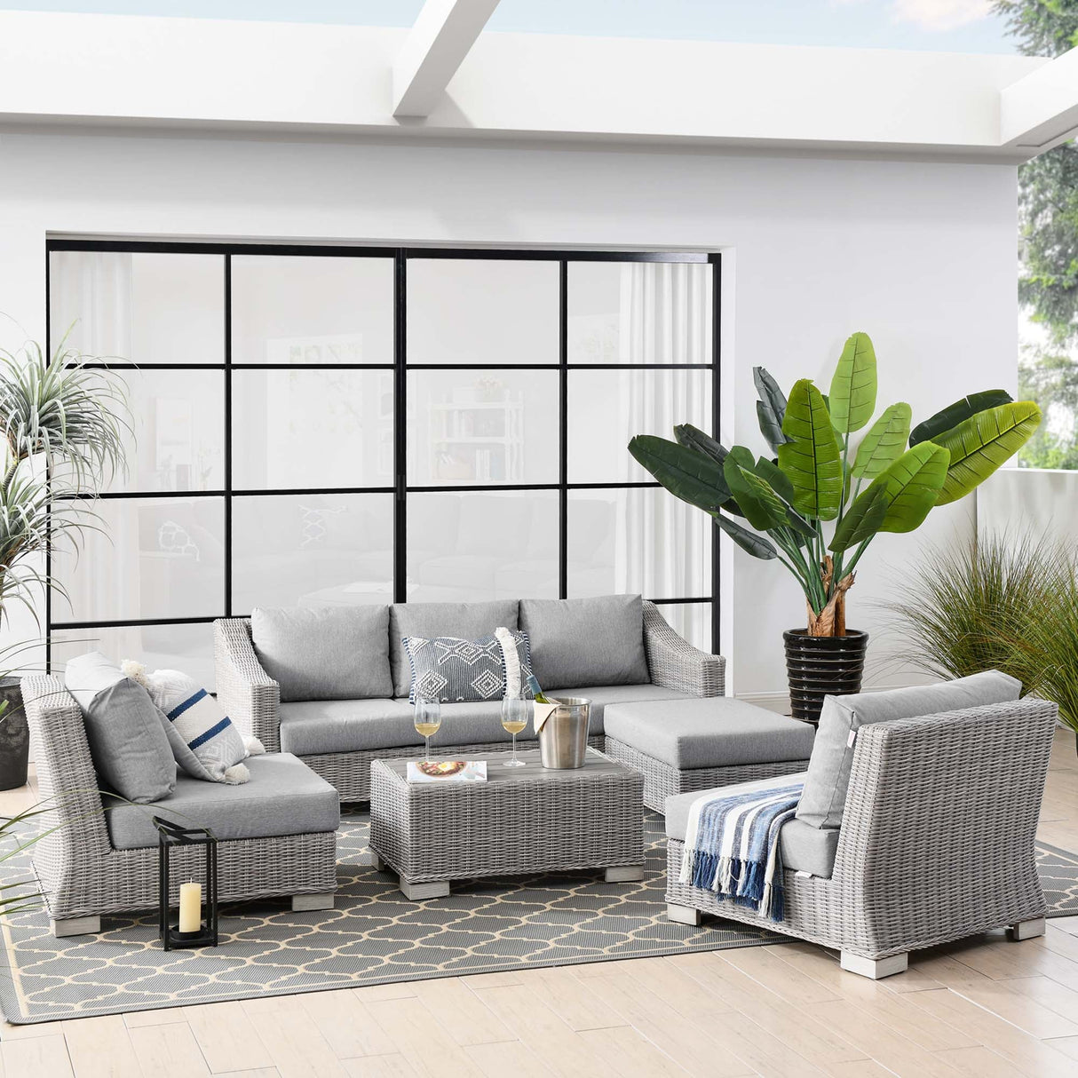 Wicker Rattan Outdoor Patio Furniture Set — Durable All-Weather Seating with Cushions