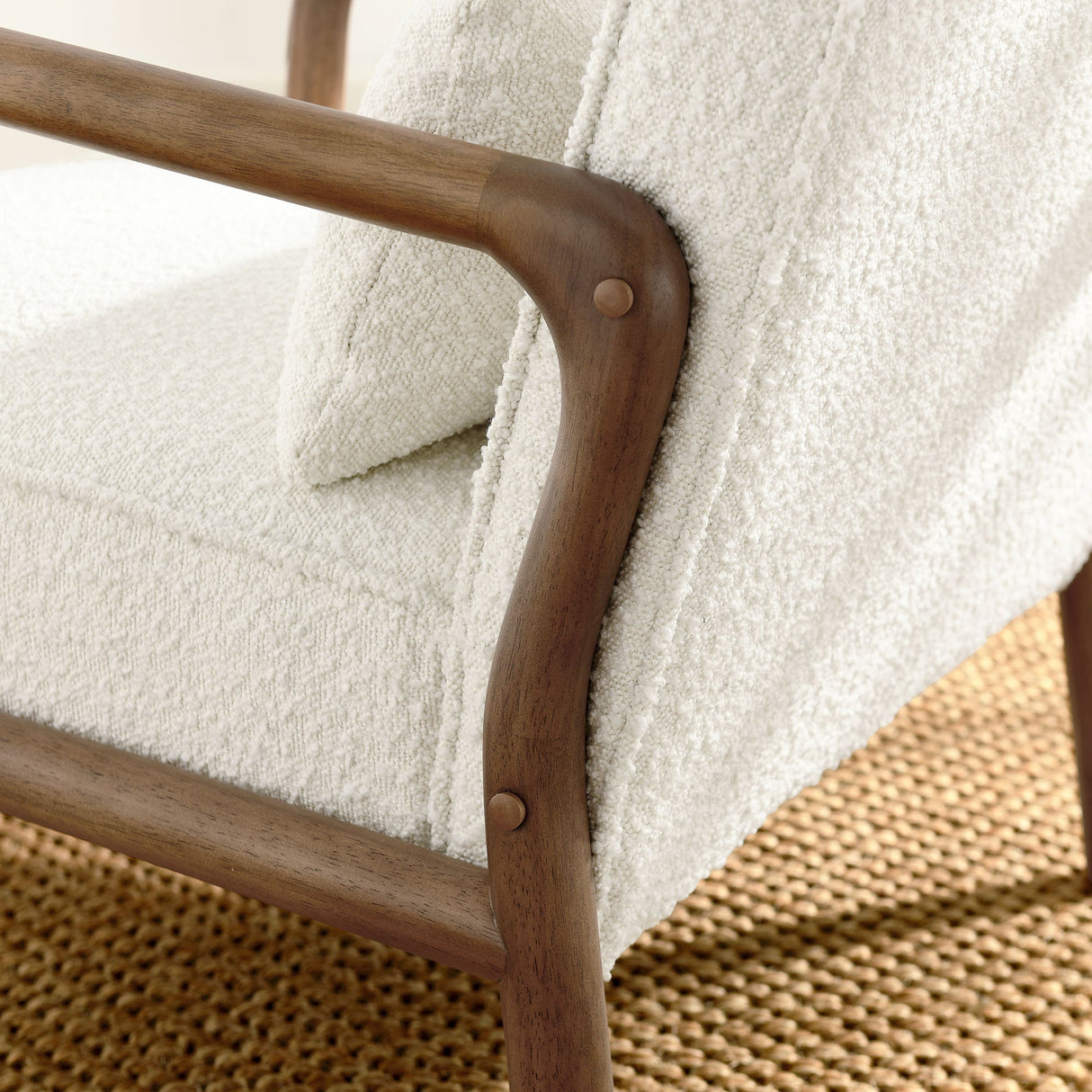 26 Inch Mid-Century Modern Boucle Fabric Armchair