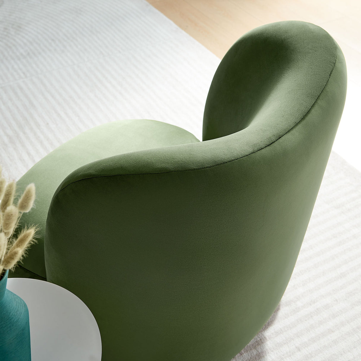 28 Inch Performance Velvet Curved Barrel Accent Chair