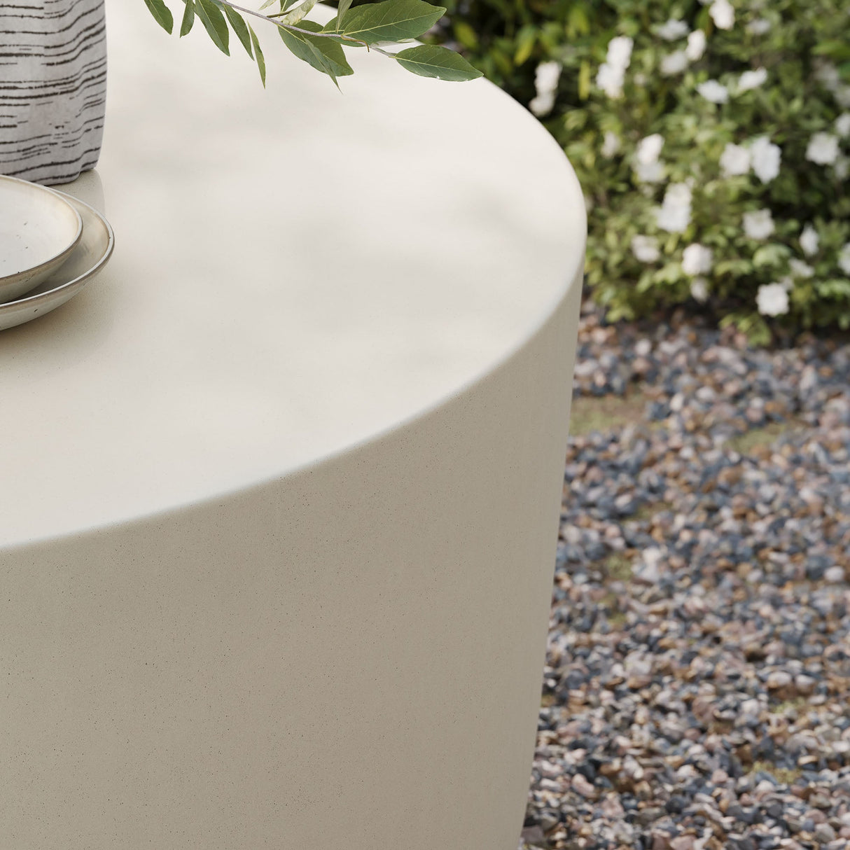 Concrete Indoor Outdoor Round Coffee Table — Modern Minimalist Design for Living Areas