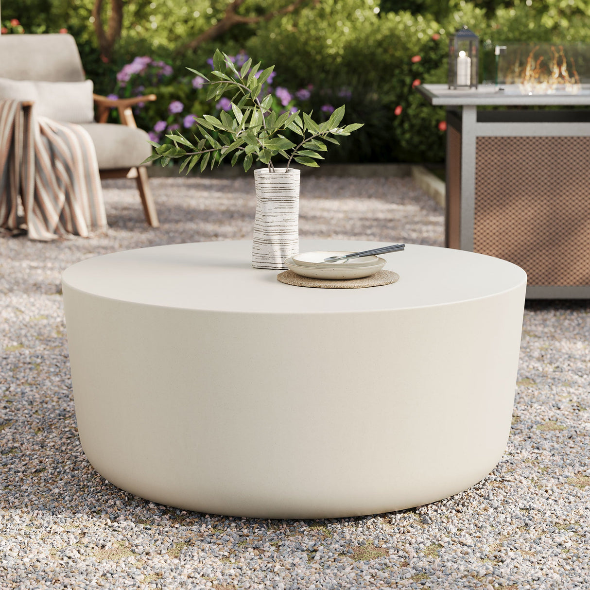 Concrete Indoor Outdoor Round Coffee Table — Modern Minimalist Design for Living Areas