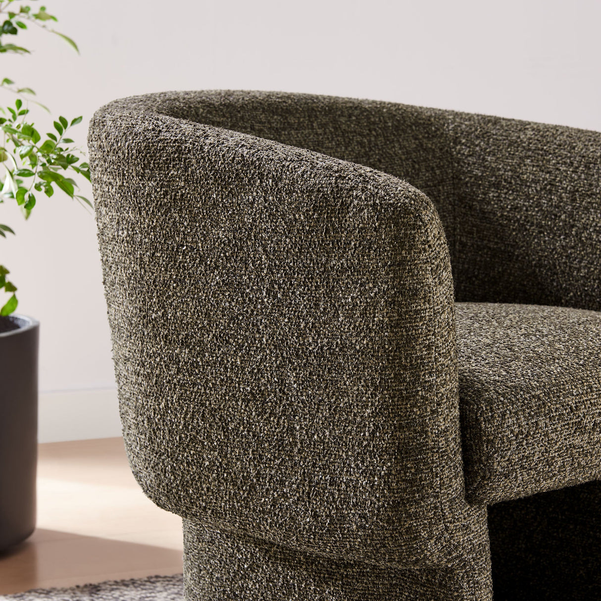 28 Inch Curved Boucle Fabric Barrel Accent Chair