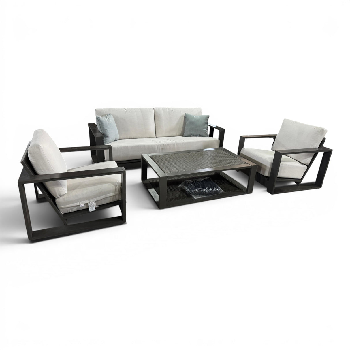 Henredon Annalise 4-piece Outdoor Patio Seating Set