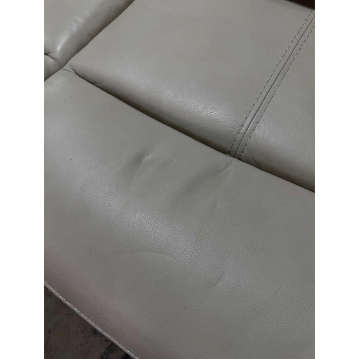 Gilman Creek Sanders Leather Power Sofa with Power Headrests
