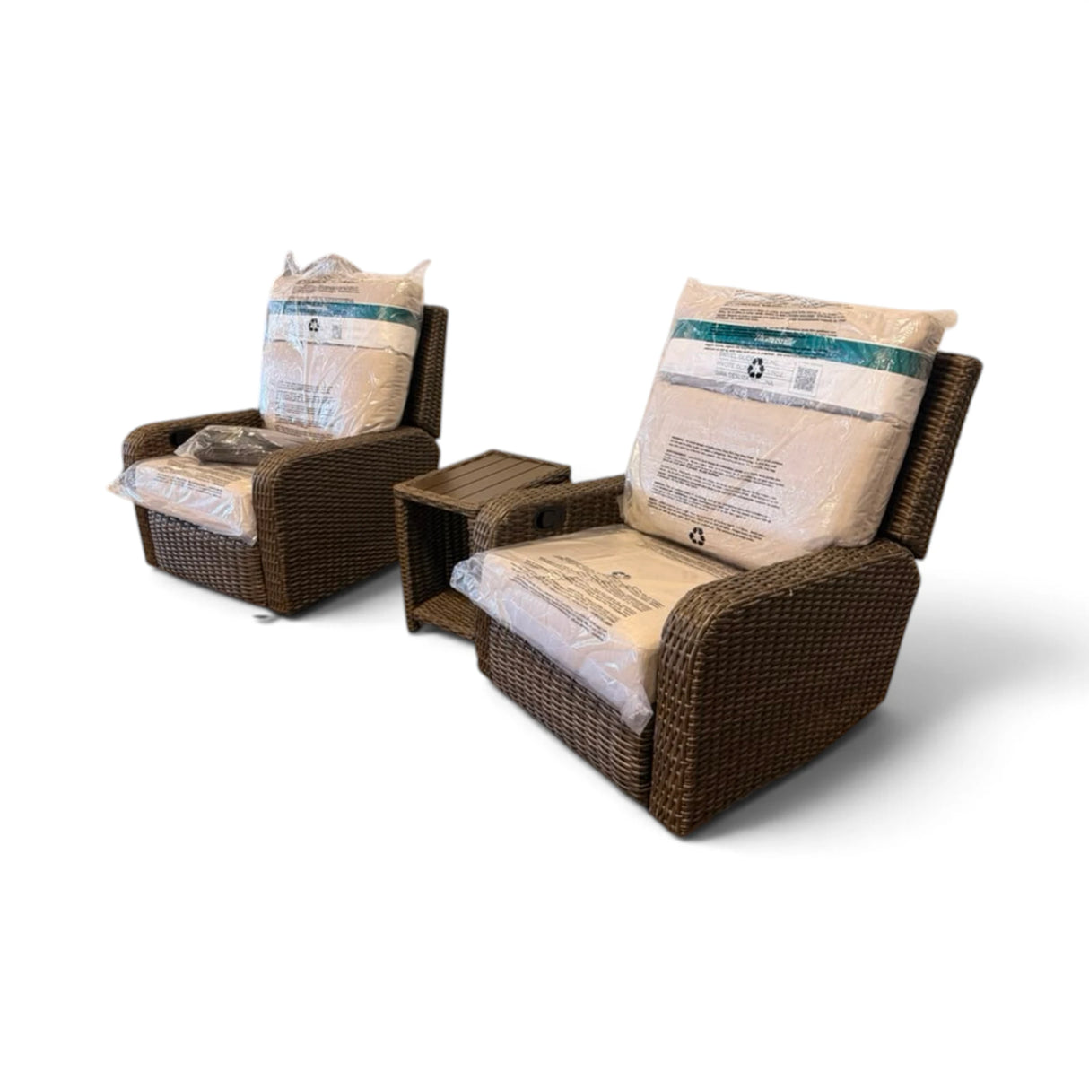 Thomasville Elko 3-piece Outdoor Patio Swivel Glider Recliner Set