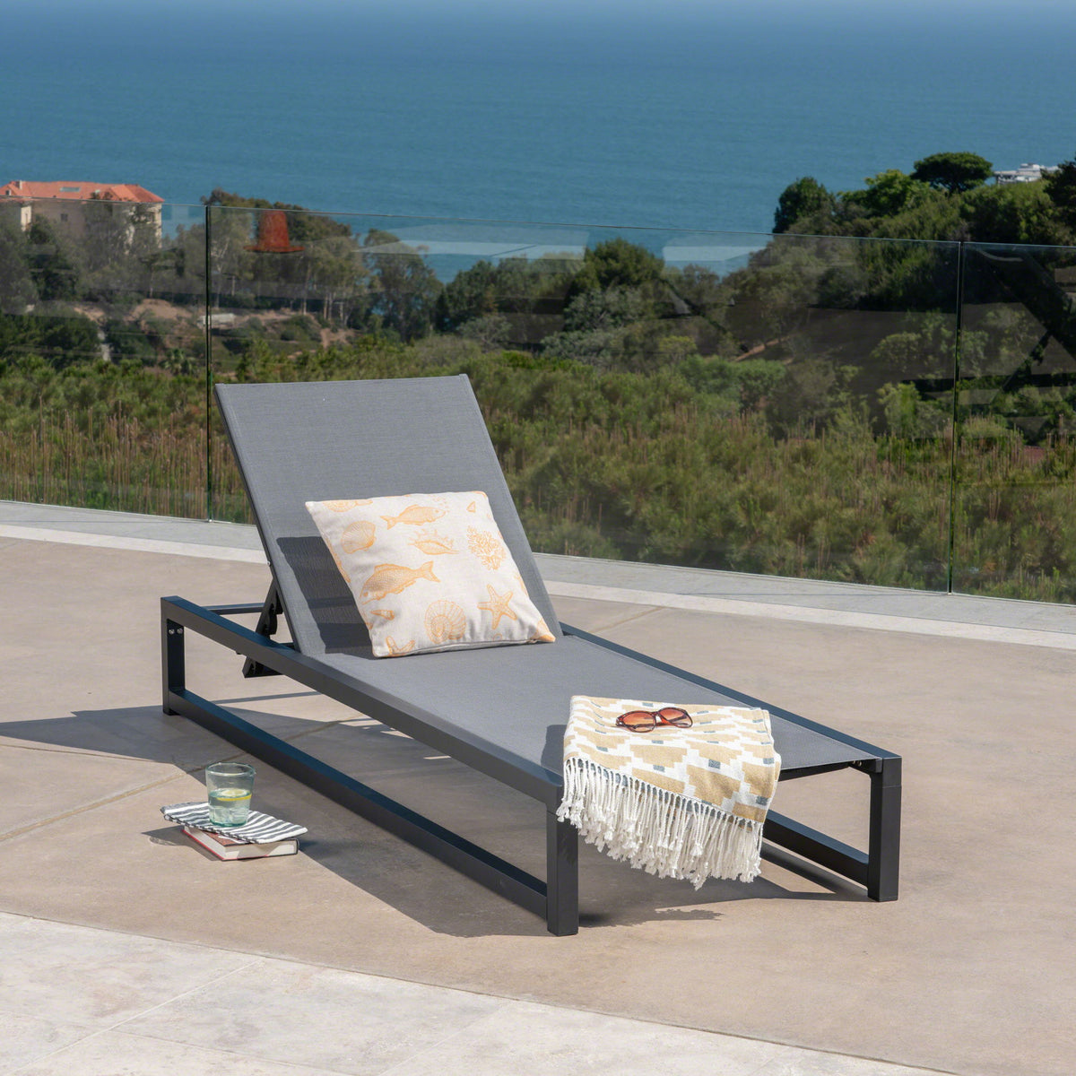 Chaise Lounge With 5 Reclining Positions, Outdoor Patio Lounge Chairs