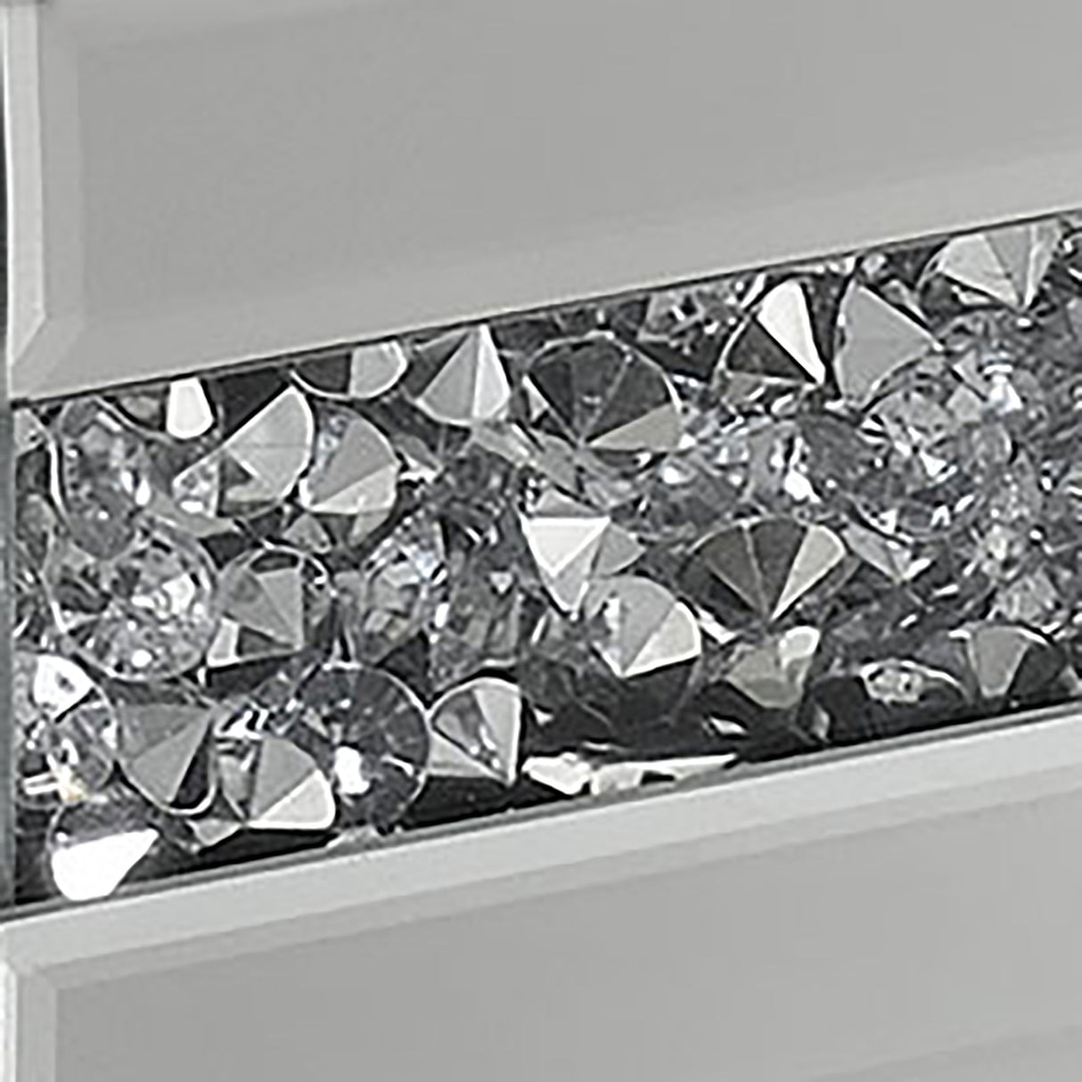 Cavelle - Side Table - Clear