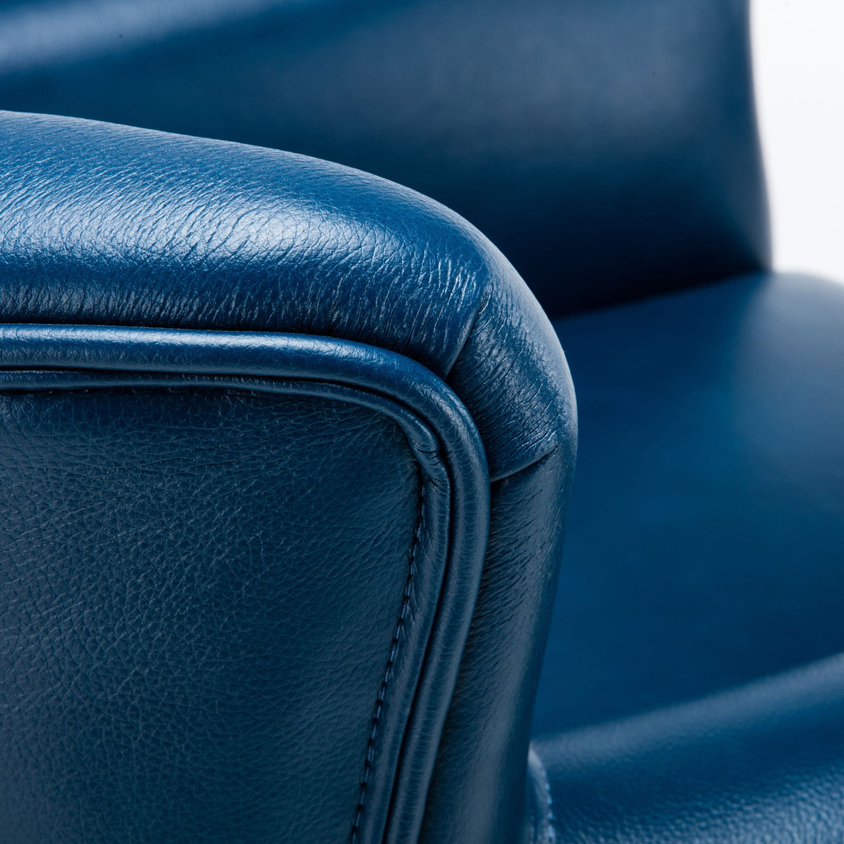 Hadley - Club Chair