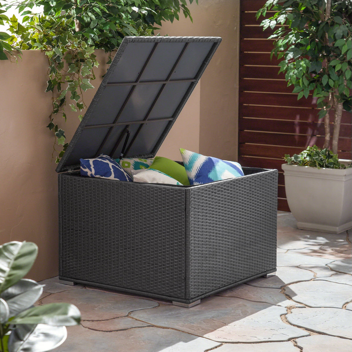 Santa Rosa - Storage Table
