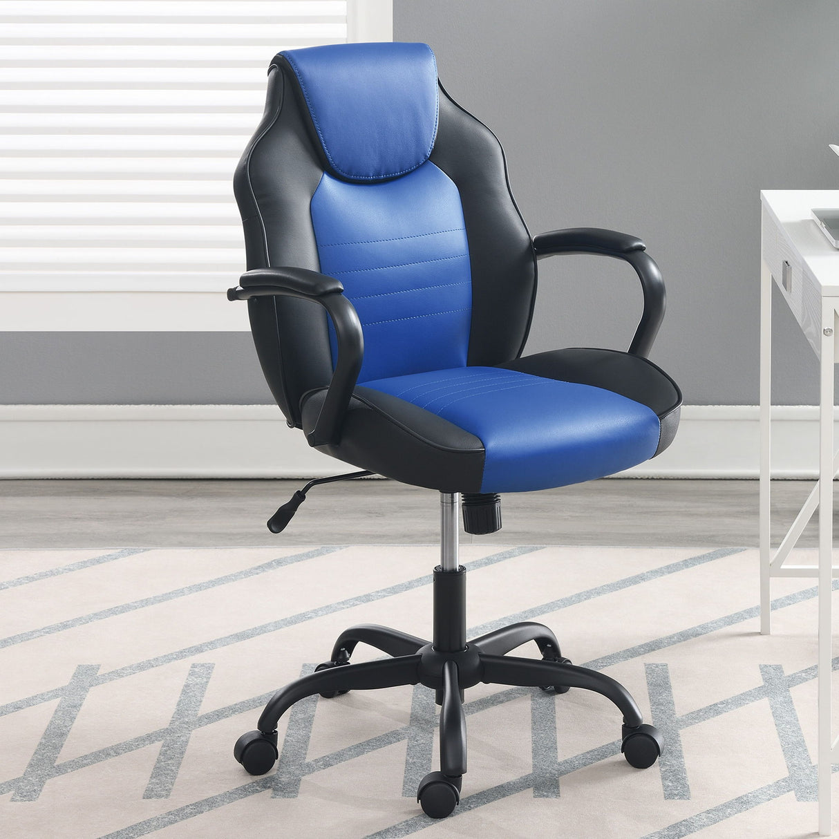 Gaming And Office Chair With Padded Arms, Adjustable Height