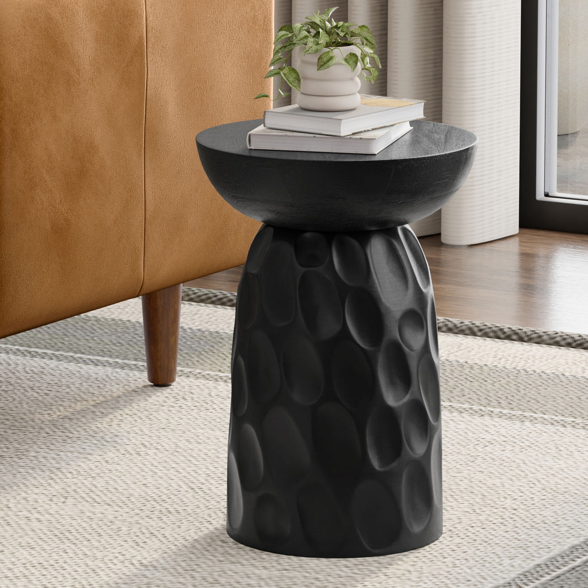 Boyd - V Chisel Accent Table - Black