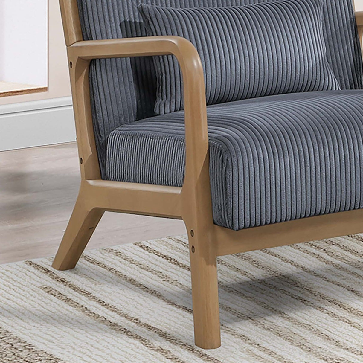 Accent Chair With Plush Cushion