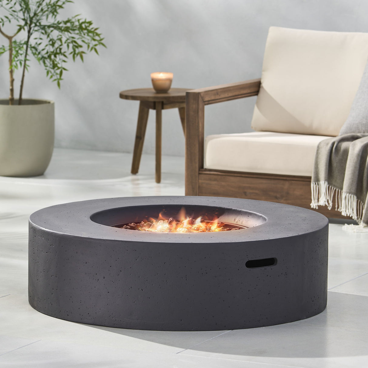 Modern Circular Fire Pit Table Lightweight Concrete 50000 BTU 39x12in